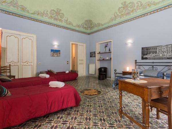 Antica Dimora : photo 6 de la chambre chambre familiale avec salle de bains privative