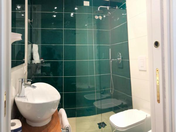 B&B Sosta Flegrea : photo 2 de la chambre chambre double deluxe avec balcon