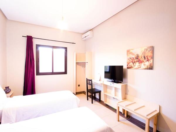 Hotel INOU : photo 5 de la chambre chambre lits jumeaux