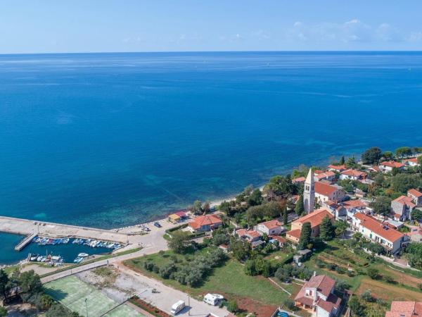 Apartment Complex Orzan Lovrecica : photo 5 de la chambre appartement - vue sur jardin