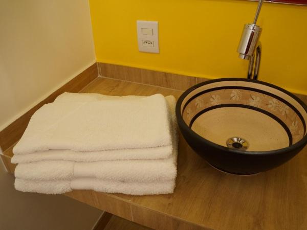 Casa Caminho do Corcovado nearChrist Redeemer statue : photo 3 de la chambre chambre double ou lits jumeaux standard - vue sur jardin