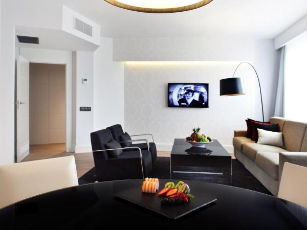 Hotel Princesa Plaza Madrid : photo 4 de la chambre suite king 1 chambre