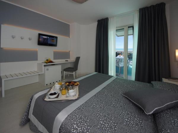 Hotel Europa : photo 5 de la chambre chambre double ou lits jumeaux - vue sur mer