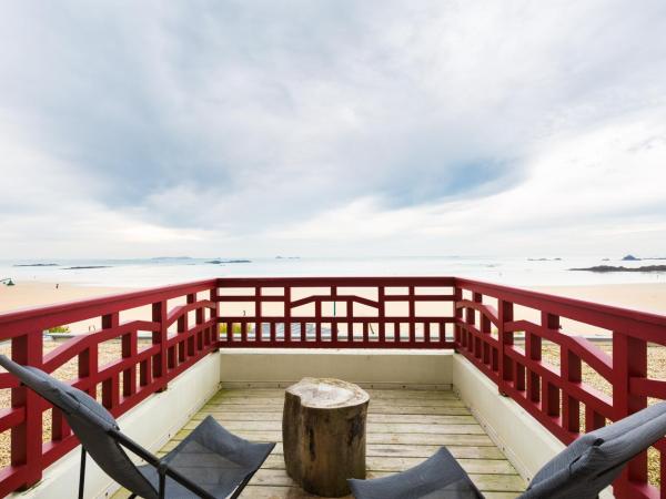 Hôtel Ar Iniz : photo 1 de la chambre chambre double avec terrasse - vue sur mer