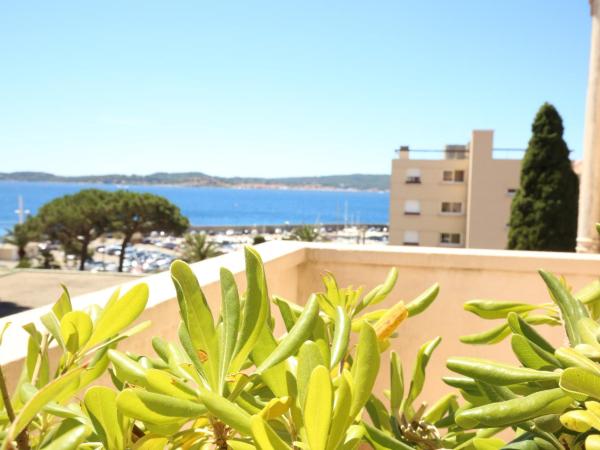 Hotel Royal Bon Repos : photo 1 de la chambre chambre double prestige avec terrasse et vue sur mer
