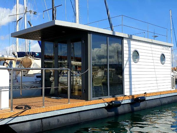 Houseboat Seabreeze : photo 2 de la chambre mobile home