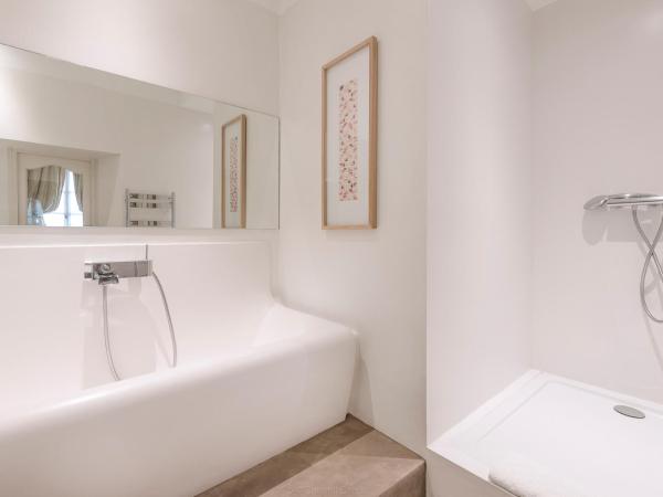 Hôtel Particulier le 28 : photo 6 de la chambre junior suite stravaganza