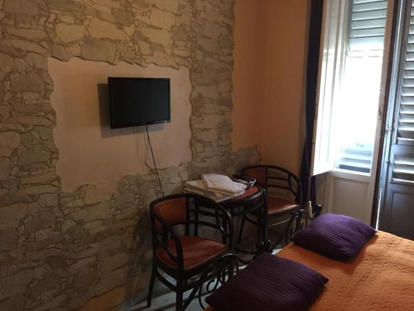 Affittacamere Belfiore : photo 10 de la chambre chambre double ou lits jumeaux avec salle de bains privative externe