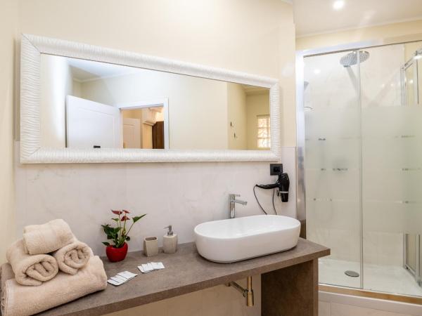 Scaligero Rooms : photo 10 de la chambre chambre double deluxe avec vue sur château