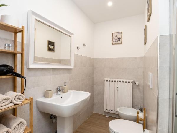 Scaligero Rooms : photo 8 de la chambre chambre double supérieure - vue sur château