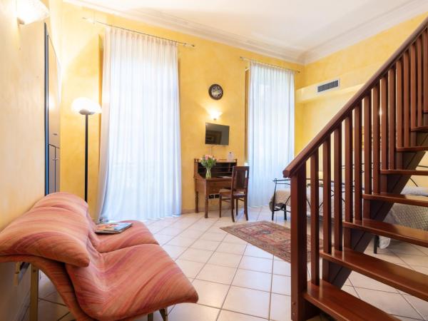 B&B Central Station : photo 10 de la chambre chambre familiale avec balcon