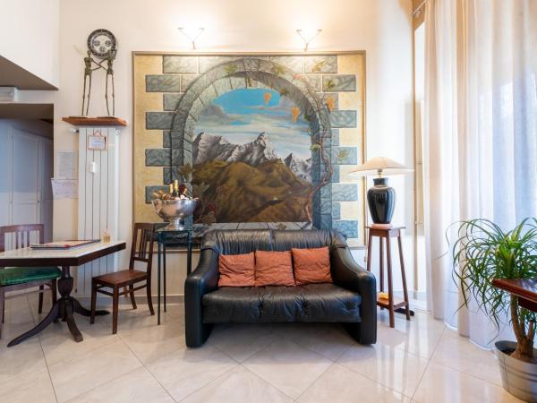 B&B Central Station : photo 1 de la chambre chambre familiale avec balcon