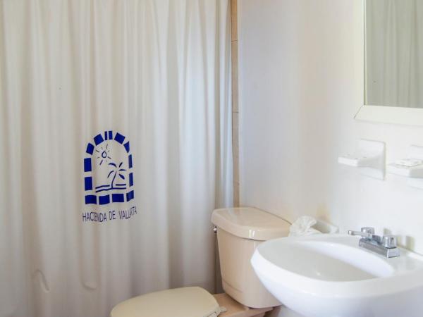 Hotel Hacienda Vallarta - Playa Las Glorias : photo 7 de la chambre chambre quadruple standard