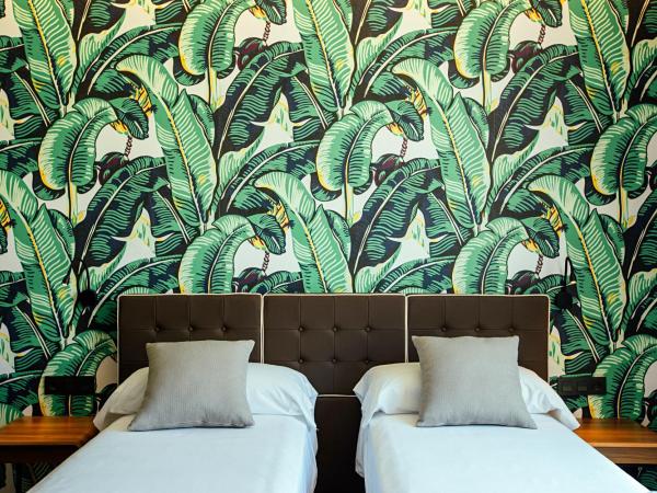 Málaga Premium Hotel : photo 2 de la chambre chambre double ou lits jumeaux