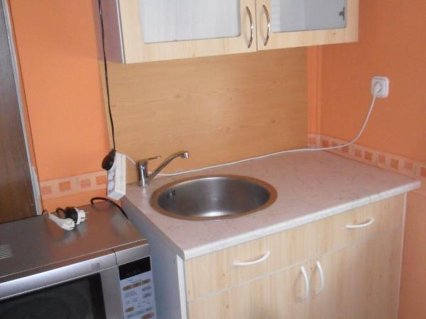 Emese Apartman : photo 3 de la chambre studio avec douche