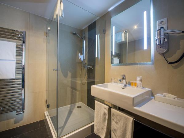 Three Corners Hotel Art : photo 3 de la chambre chambre double confort avec lit d'appoint