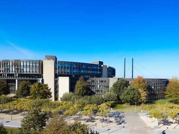 The Red Apartments : photo 7 de la chambre suite penthouse l - heinrich heine