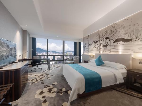 Huaqiang Plaza Hotel Shenzhen, Enjoy Complimentary Afternoon Tea & Mini Bar & Night Snack : photo 5 de la chambre chambre lit king-size deluxe