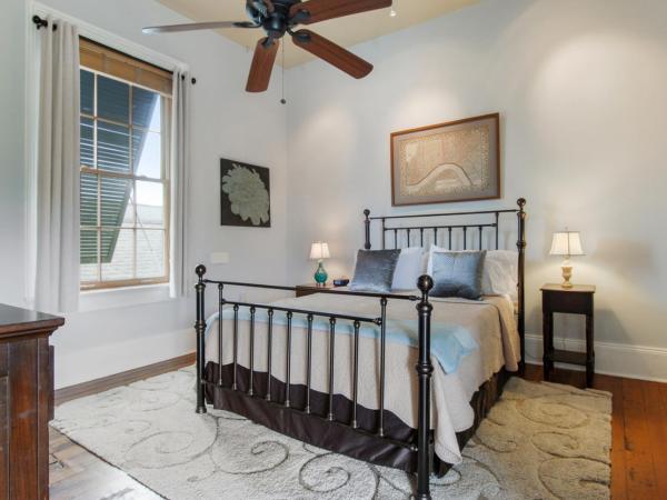 Auld Sweet Olive Bed and Breakfast : photo 5 de la chambre appartement avec balcon