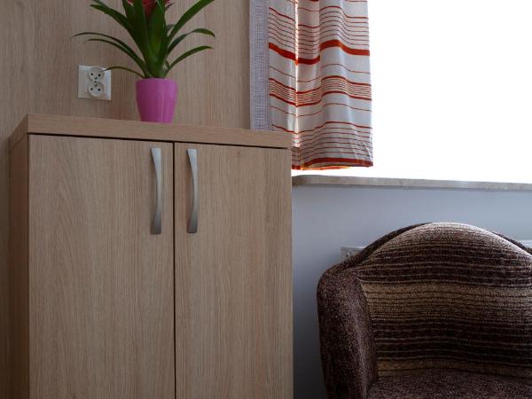 Agroturystyka Słoneczny Dom : photo 5 de la chambre chambre triple avec salle de bains privative