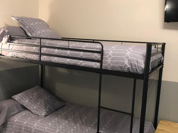 Hotel des Remparts : photo 4 de la chambre chambre familiale