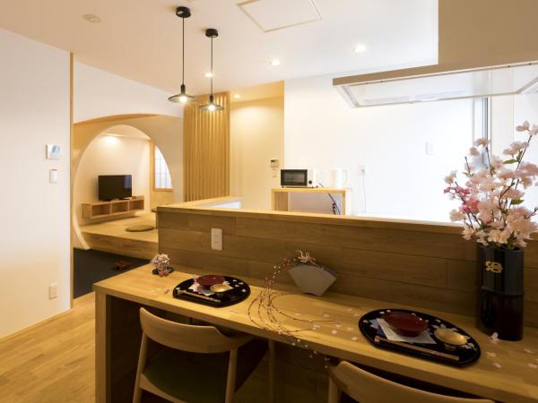 Guesthouse Raku : photo 3 de la chambre chambre familiale standard