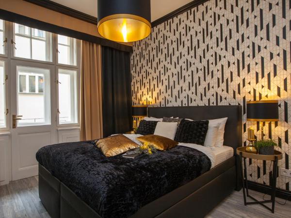 Golden Prague Rooms : photo 3 de la chambre chambre double standard avec balcon