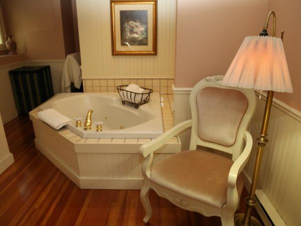 Beaconsfield Bed and Breakfast - Victoria : photo 3 de la chambre chambre supérieure lit queen-size