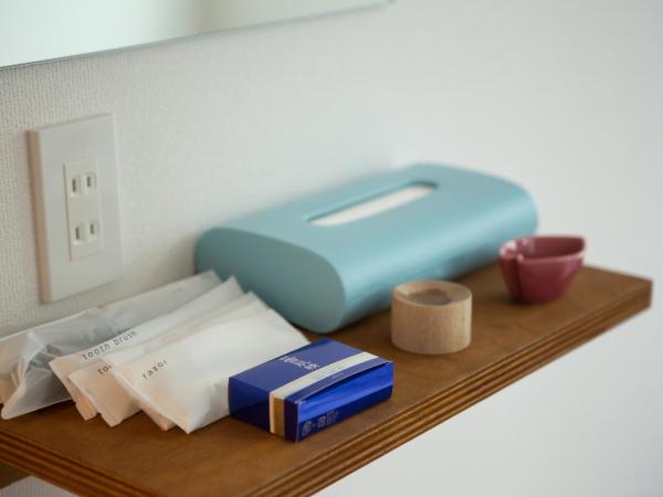 plat hostel keikyu asakusa karin : photo 7 de la chambre chambre double deluxe avec douche et toilettes