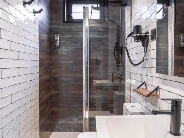 Pensión H30 Bilbao : photo 1 de la chambre chambre double