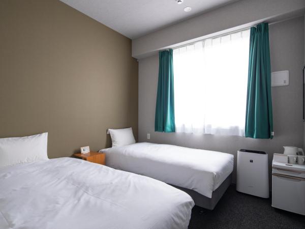 IMANO OSAKA SHINSAIBASHI HOSTEL : photo 2 de la chambre chambre lits jumeaux Économique