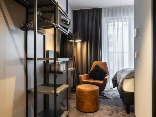 Holiday Inn - the niu, Charly Frankfurt City, an IHG Hotel : photo 7 de la chambre chambre standard lit queen-size