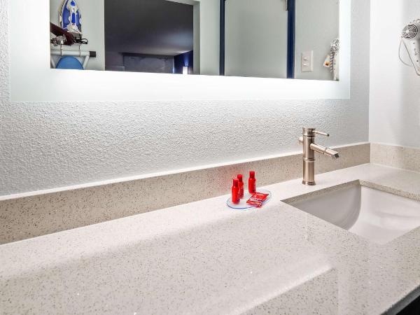 SureStay Plus Hotel by Best Western Sacramento Cal Expo : photo 4 de la chambre chambre standard avec 2 lits queen-size