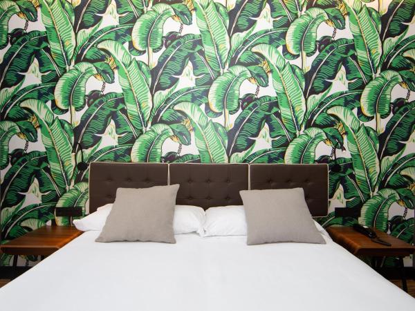Málaga Premium Hotel : photo 6 de la chambre chambre double ou lits jumeaux supérieure avec vue 

