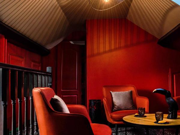 La villa 10 HÔTEL SPA : photo 5 de la chambre chambre familiale