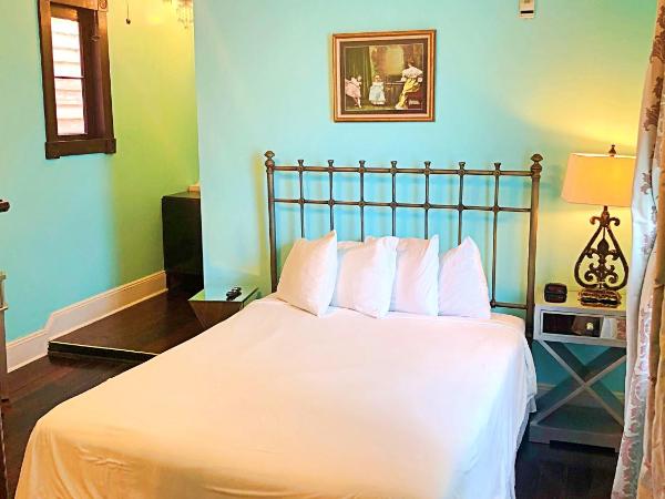 Creole Gardens Guesthouse and Inn : photo 6 de la chambre chambre lit queen-size