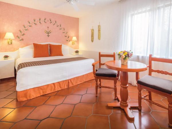 Hotel Racquet Cuernavaca : photo 1 de la chambre chambre lit king-size