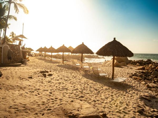 Ocean Front, 3 bedroom, 3 bathroom, Casa Natalia, Playa Esmeralda : photo 3 de la chambre appartement 3 chambres