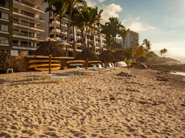 Ocean Front, 3 bedroom, 3 bathroom, Casa Natalia, Playa Esmeralda : photo 6 de la chambre appartement 3 chambres