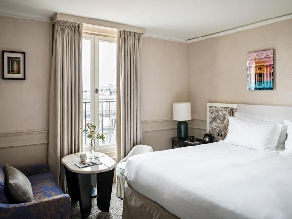 Sofitel Le Scribe Paris Opera : photo 7 de la chambre chambre supérieure avec 1 lit queen-size - vue sur cour