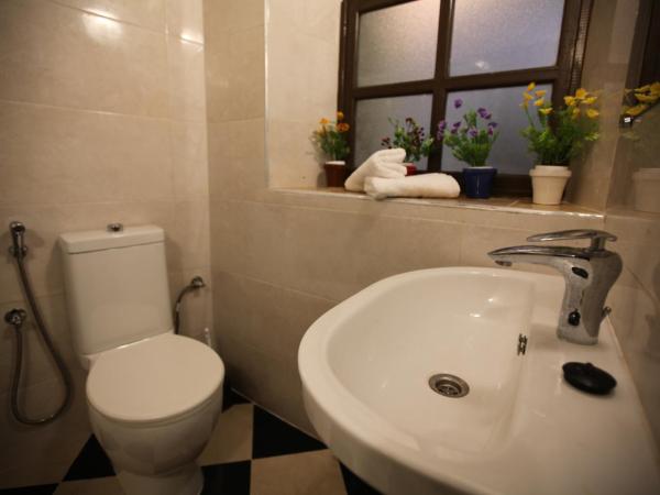 Dar Essaki 1886 : photo 1 de la chambre chambre double ou lits jumeaux avec salle de bains