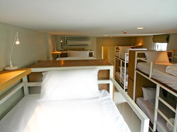 CHERN Bangkok : photo 6 de la chambre lit simple dans dortoir de 8 lits
