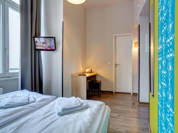 MEININGER Hotel Berlin Mitte : photo 2 de la chambre chambre lits jumeaux
