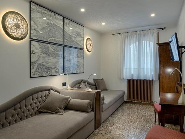 Hotel Guerrato : photo 9 de la chambre chambre double standard avec salle de bains commune