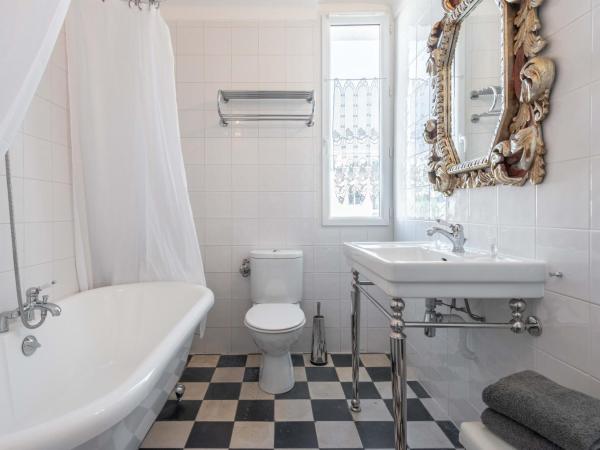 Hôtel Cecil - Boutique hôtel : photo 2 de la chambre chambre double supérieure avec baignoire