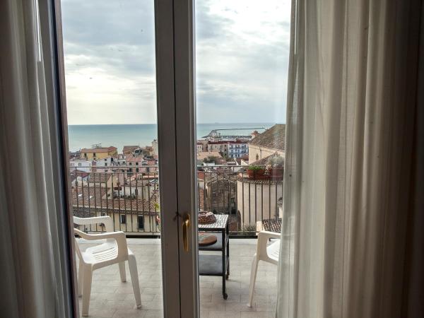 Armonia : photo 3 de la chambre chambre double avec balcon - vue sur mer