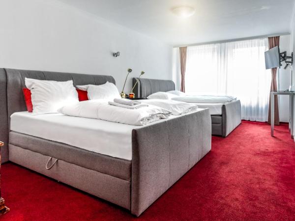 Hotel am Museum Köln : photo 2 de la chambre chambre familiale avec salle de bains