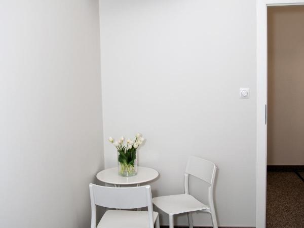 Rodmos Hostel : photo 2 de la chambre chambre double