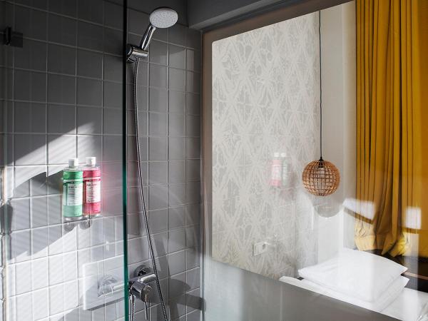 Michelberger Hotel : photo 3 de la chambre petite chambre double