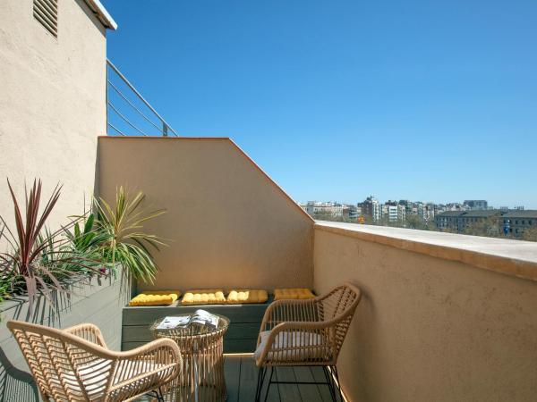 Hotel Oasis : photo 3 de la chambre chambre supérieure avec terrasse et vue